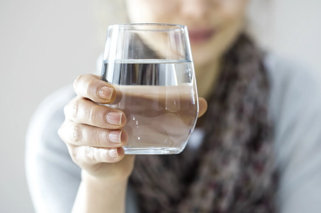 喝水的學(xué)問 7個飲水惡習(xí)讓你健康不在--淮安賀眾